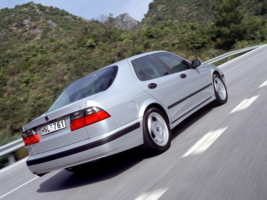  Saab 9-5 Sport Package Sedan 1999 года  (фото 2 из 5)